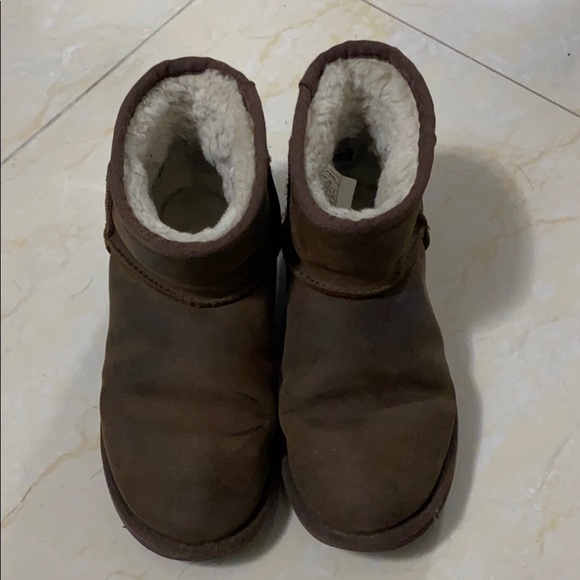Ugg women classic mini leather boot brown size 6 - Picture 1 of 4